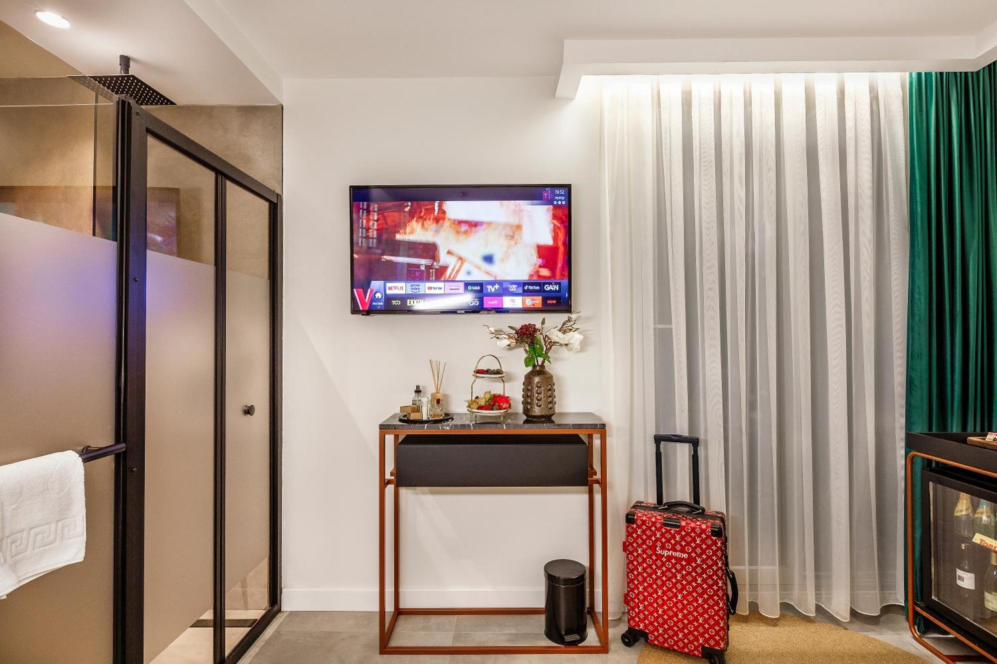 The One Living Hotel - Adult Only Antalya Exterior photo